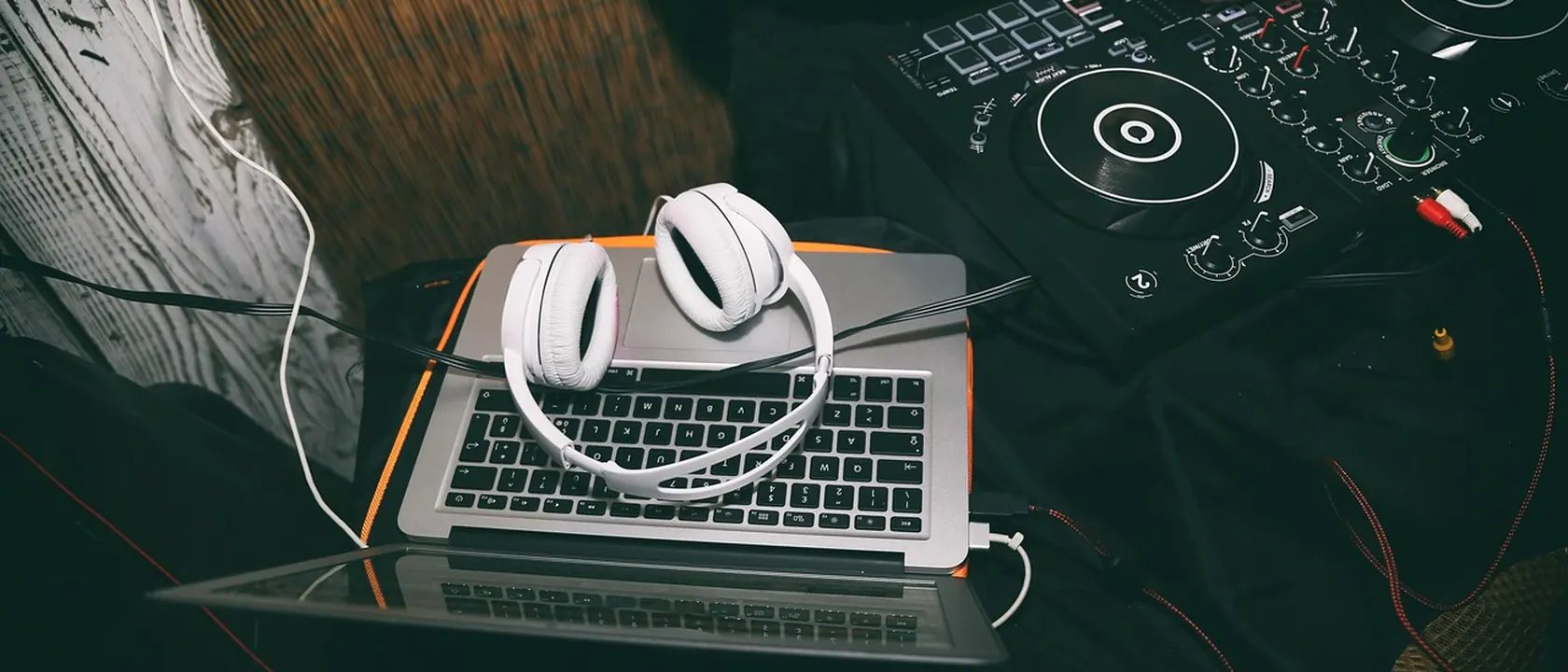 Disc Jockeys, Except Radio